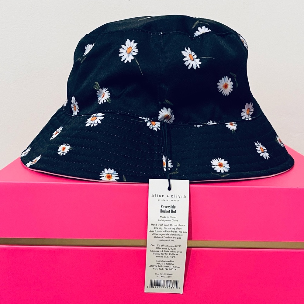 Alice + Olivia daisy REVERSIBLE Hat